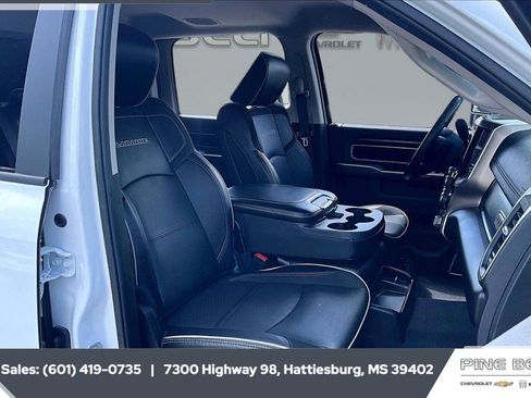 Used 2024 RAM 2500 Laramie w/ Safety Group AWD/4WD image 7