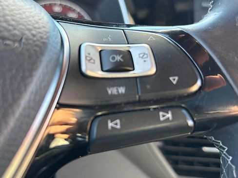 Used 2019 Volkswagen Jetta R-Line image 17