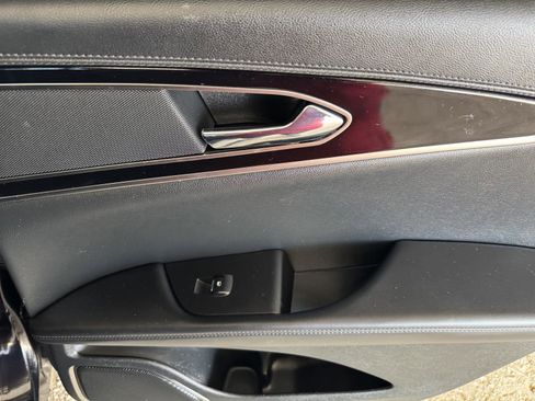 Used 2023 Lincoln Nautilus AWD image 32