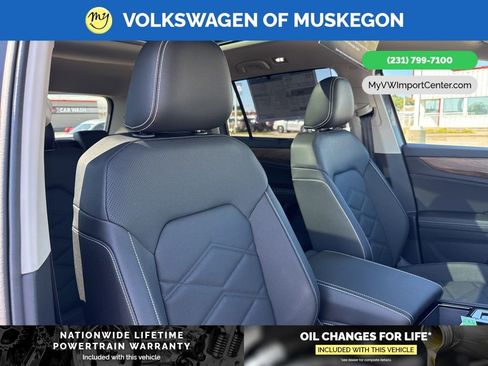 New 2026 Volkswagen Atlas SE image 28