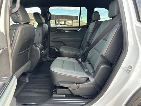 New 2026 GMC Acadia AT4 image 13