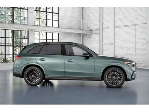 Used 2026 Mercedes-Benz GLC 300 image 14