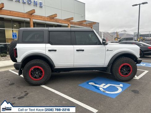 Used 2024 Ford Bronco Wildtrak image 8