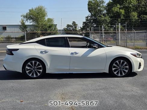 Used 2023 Nissan Maxima Platinum w/ Sport Mat Group FWD image 6