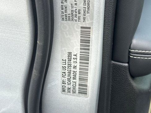 New 2025 Jeep Grand Cherokee Altitude image 27