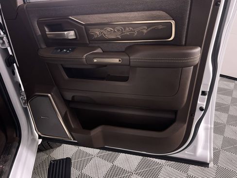 Used 2025 RAM 2500 Limited image 33