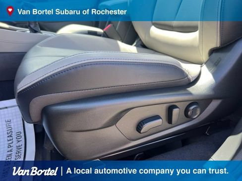 Used 2025 Subaru Forester Limited AWD/4WD image 16