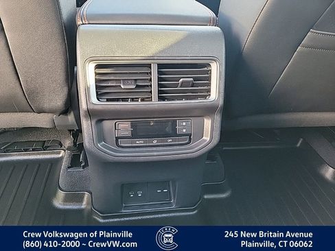 Certified 2025 Volkswagen Atlas Peak Edition SE image 51