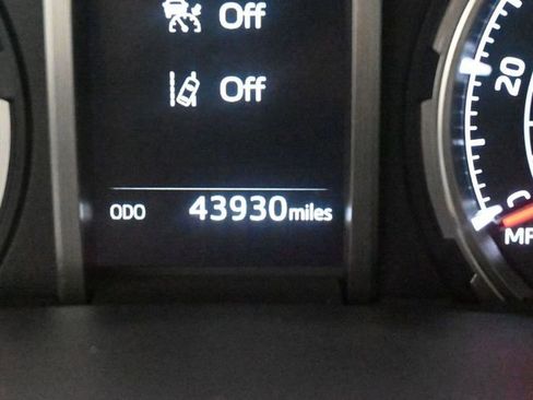 Used 2024 Toyota 4Runner TRD Off-Road image 14