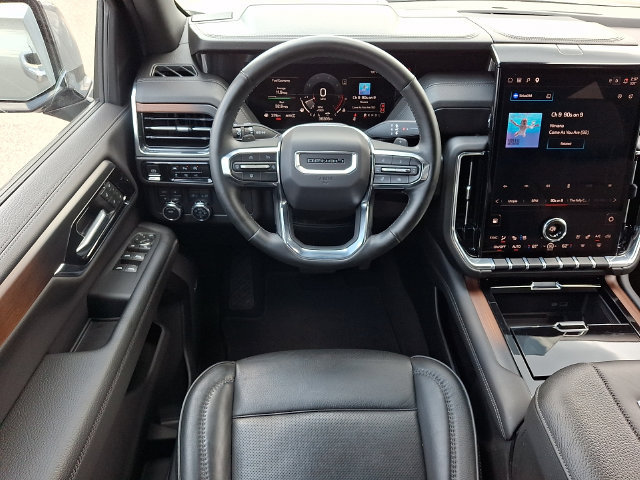 Used 2025 GMC Yukon Denali AWD/4WD image 11