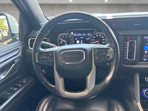 Used 2021 GMC Yukon Denali RWD image 27