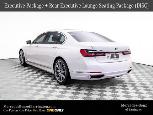 Used 2022 BMW 750Li xDrive AWD/4WD image 3