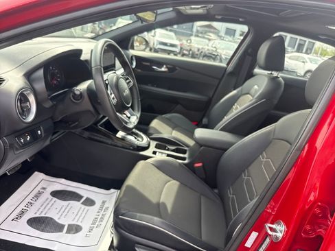 Used 2024 Kia Forte GT-Line w/ GT-Line Premium Package image 9