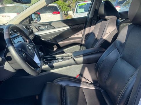 Used 2017 Nissan Maxima 3.5 SL FWD image 8