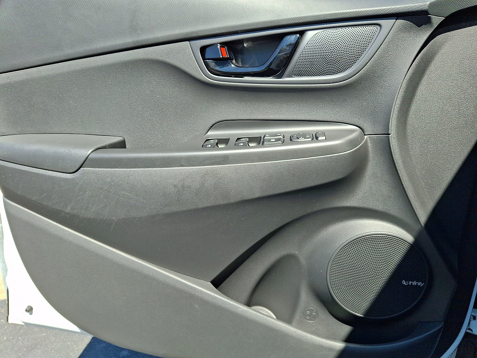 Used 2021 Hyundai Kona Night w/ Cargo Package FWD image 11