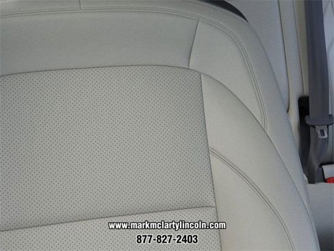 New 2026 Lincoln Nautilus Premier w/ Equipment Group 102A image 16