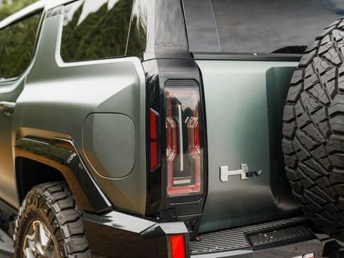 Used 2024 GMC Hummer EV 3X AWD/4WD image 18