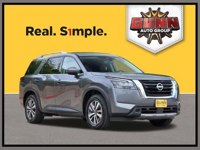 Used 2025 Nissan Pathfinder SL