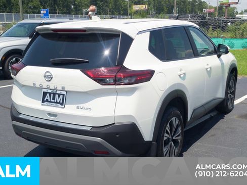 Used 2023 Nissan Rogue SV AWD/4WD image 5