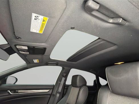 Used 2021 Honda Accord Sport image 32