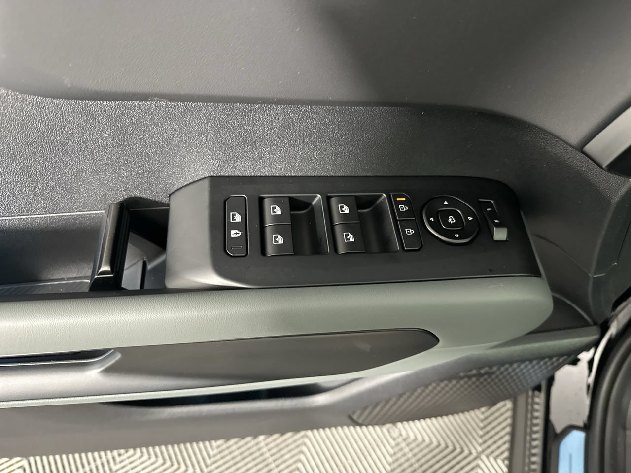New 2027 Kia Telluride X-Line SX Prestige AWD/4WD image 3