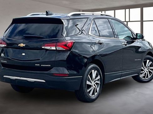 Used 2022 Chevrolet Equinox Premier AWD/4WD image 3