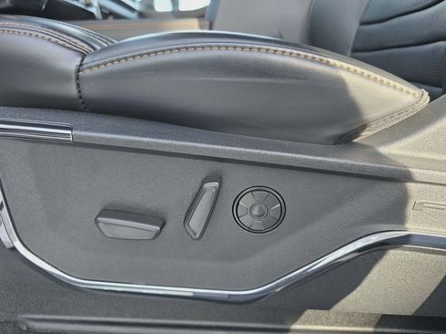 Used 2024 Ford F250 Platinum image 13