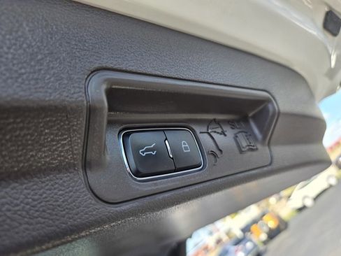 Used 2022 Ford Explorer Platinum w/ Equipment Group 601A image 36