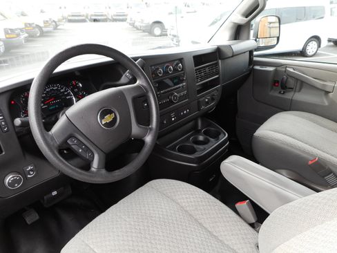 Used 2017 Chevrolet Express 2500 LS image 15