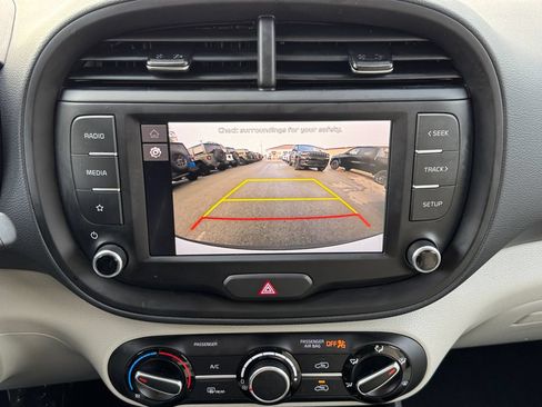 Certified 2024 Kia Soul LX FWD image 18