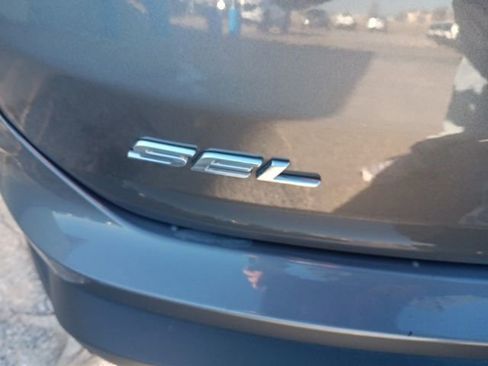 Used 2023 Ford Edge SEL image 30