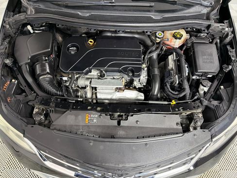 Used 2018 Chevrolet Cruze LS image 27