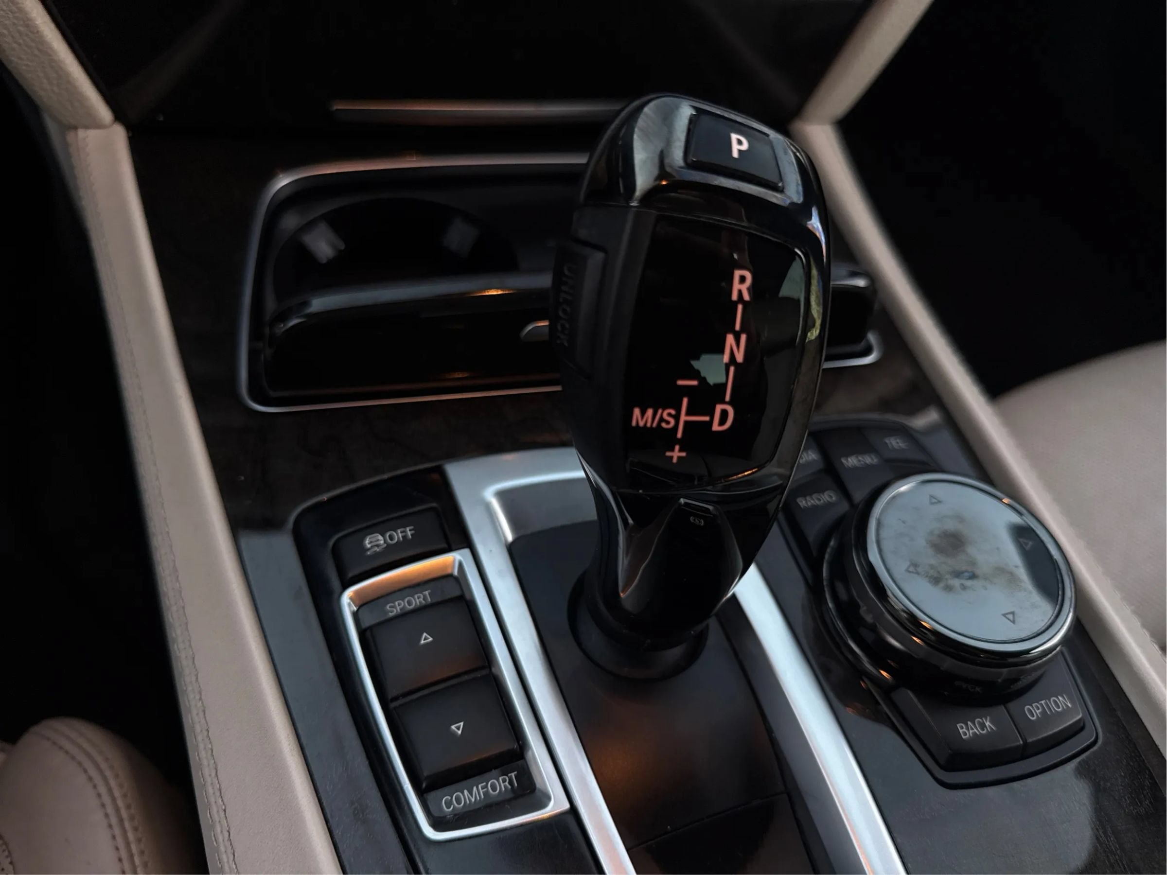 Used 2015 BMW 750Li RWD image 45