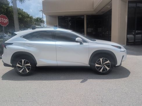 Used 2018 Lexus NX 300 FWD w/ Premium Package image 4