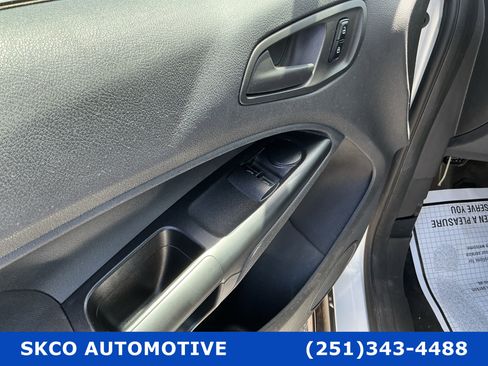 Used 2016 Ford Transit Connect XL image 22