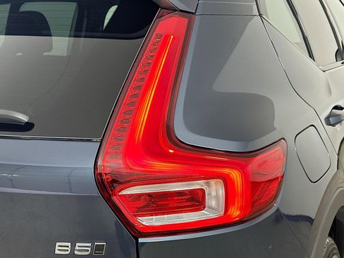Used 2026 Volvo XC40 B5 Core w/ Protection Package Premier AWD/4WD image 12