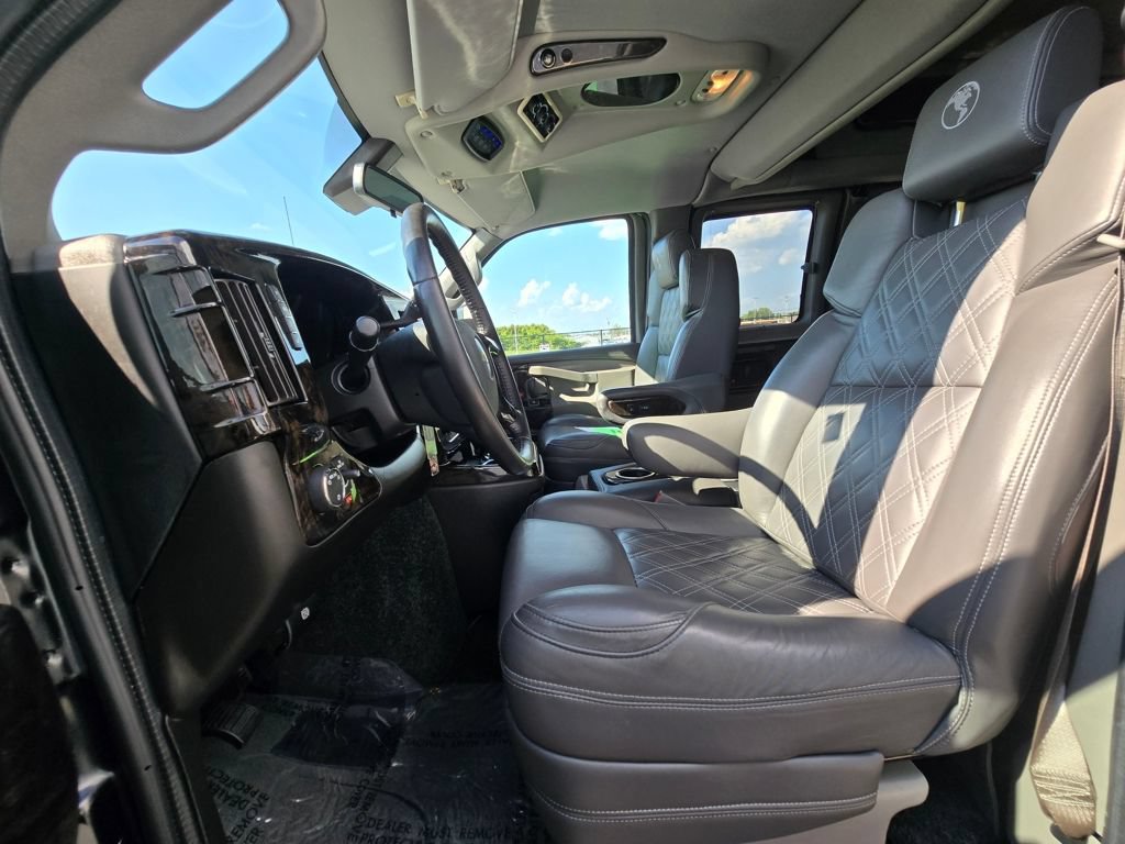 Used 2022 Chevrolet Express 2500 Extended w/ Enhanced Convenience Package RWD image 15