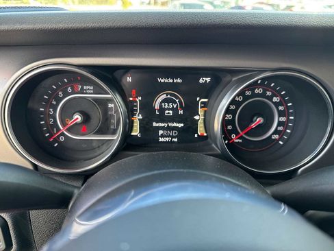 Used 2020 Jeep Gladiator Rubicon AWD/4WD image 38
