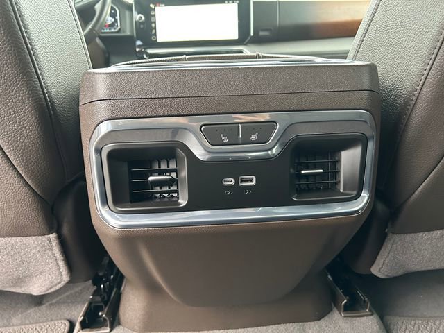 Used 2024 GMC Sierra 1500 Denali AWD/4WD image 16