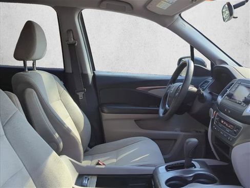 Used 2016 Honda Pilot LX image 24