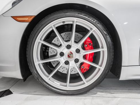 Used 2024 Porsche 718 Boxster GTS RWD image 13