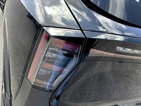 New 2025 Nissan Kicks SV image 12