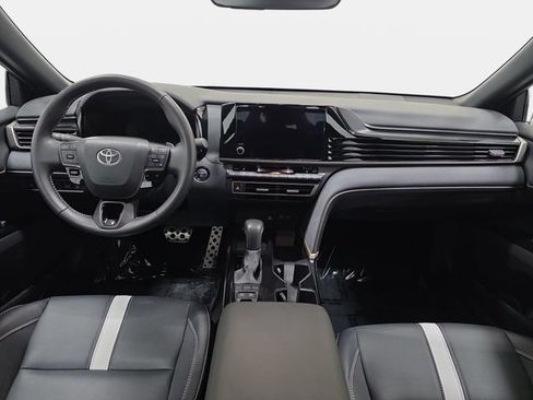 Certified 2025 Toyota Camry SE w/ Convenience Package AWD/4WD image 10