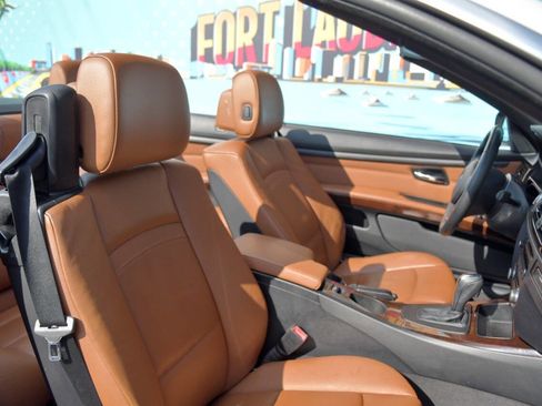 Used 2012 BMW 328i Convertible RWD image 34