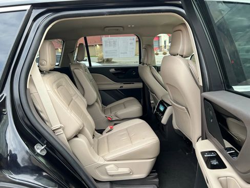 Used 2020 Lincoln Aviator Reserve image 20