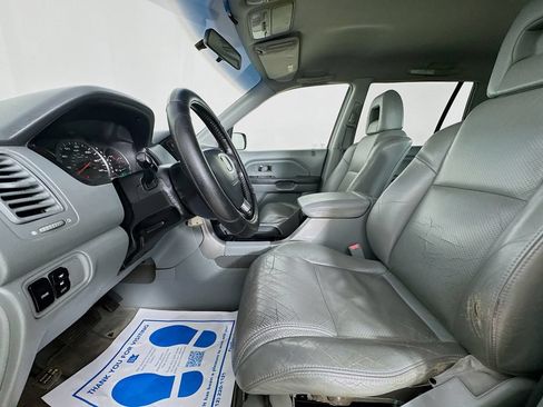 Used 2004 Honda Pilot EX image 25