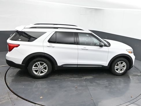Used 2020 Ford Explorer XLT w/ Equipment Group 202A image 22