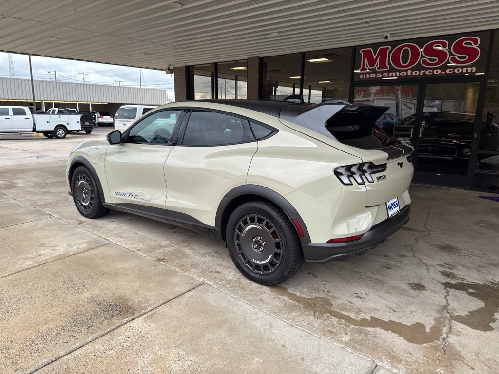 Used 2025 Ford Mustang Mach-E GT AWD/4WD image 6