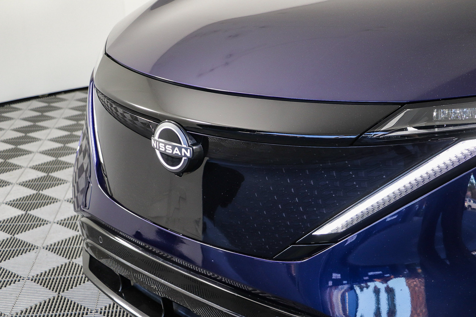 Used 2024 Nissan Ariya FWD image 5