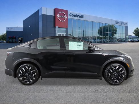 New 2026 Nissan Leaf Platinum+ w/ Cargo Package (Platinum+) FWD image 6
